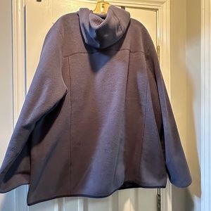 Women’s LL bean Fleecr with hoodie